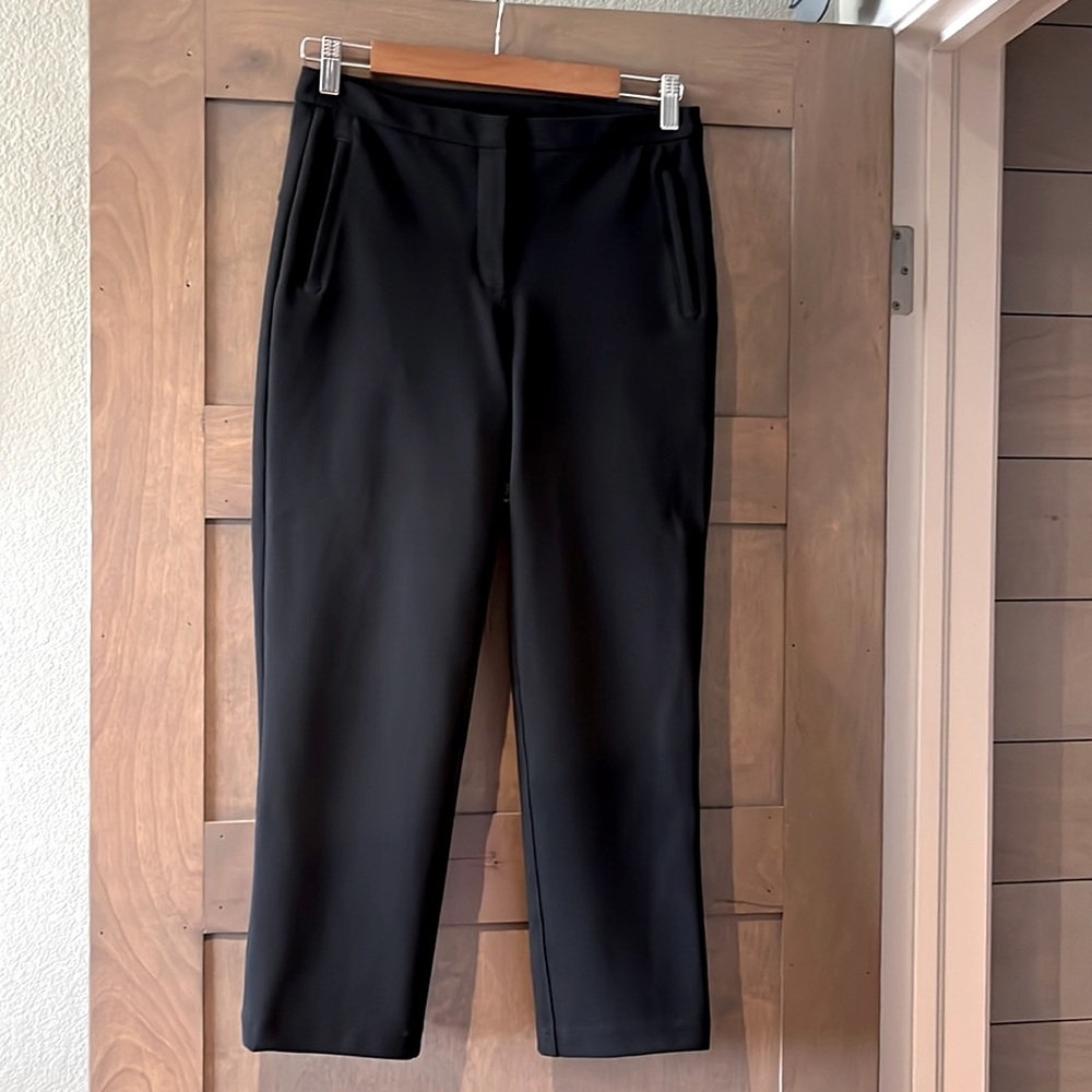 Lululemon pant - I think a size 6